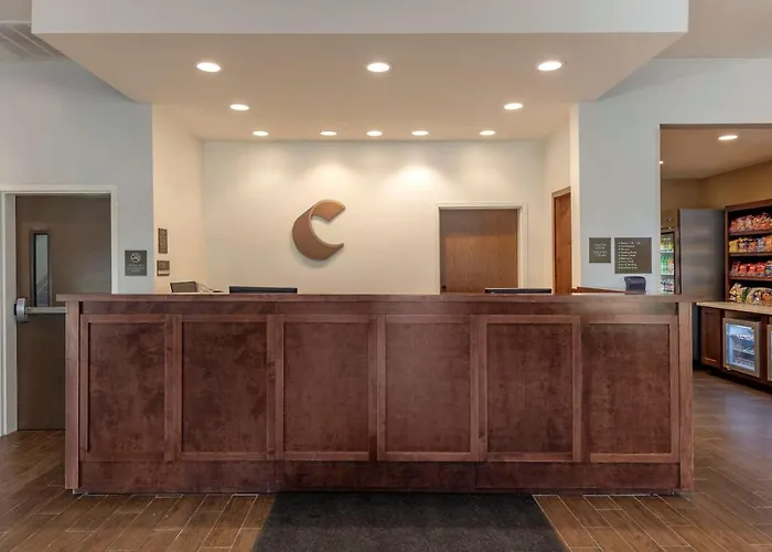 Comfort Suites